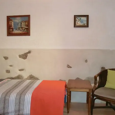 La Platriere Bed & Breakfast Cazedarnes